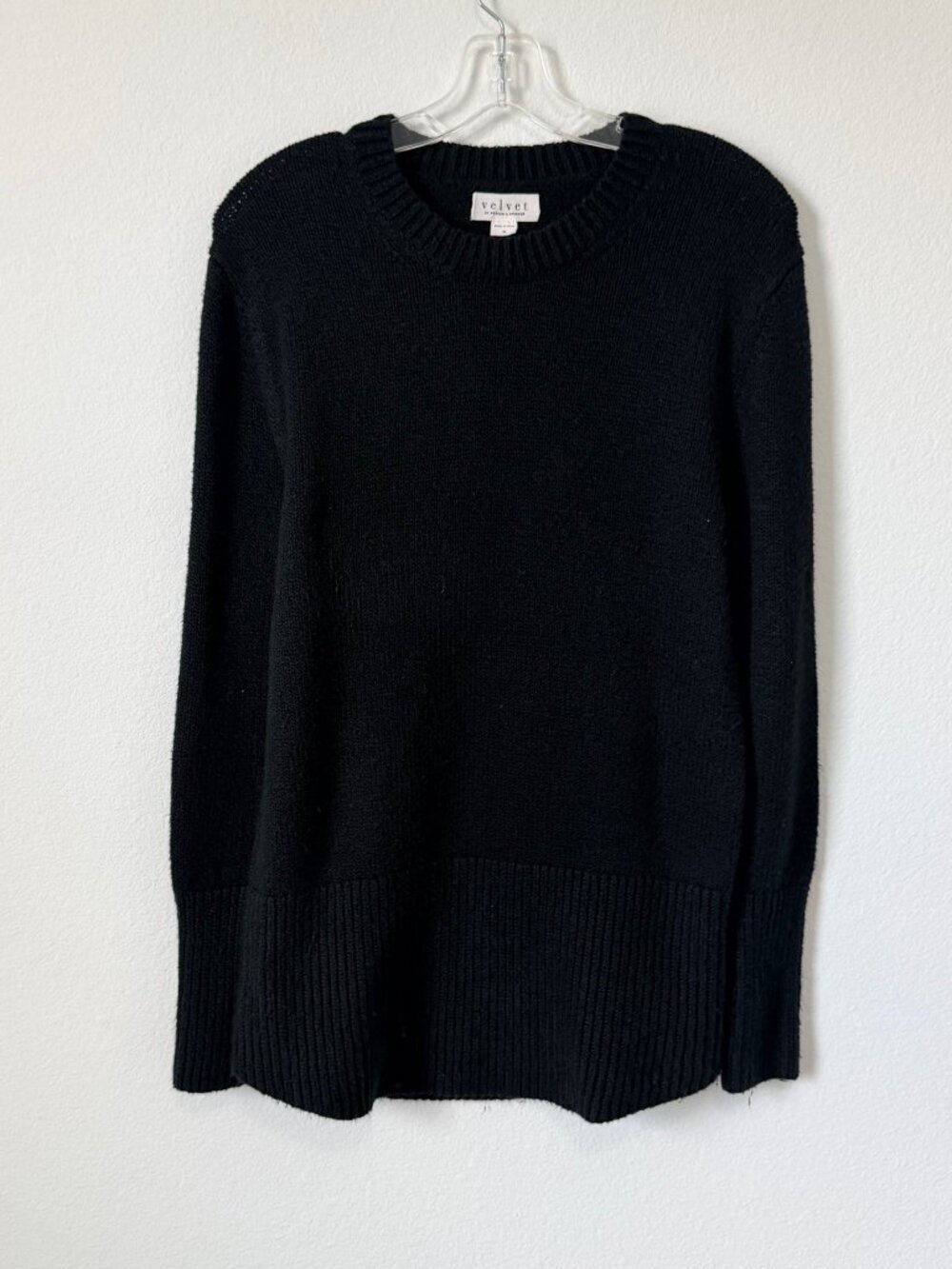 Velvet by Graham & Spencer Long Sleeve Crew Neck Tunic Sweater Size M.
